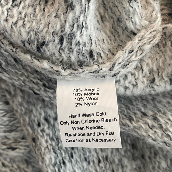 Winding River / woman’s/ XL/ v neck sweter - Picture 10 of 13